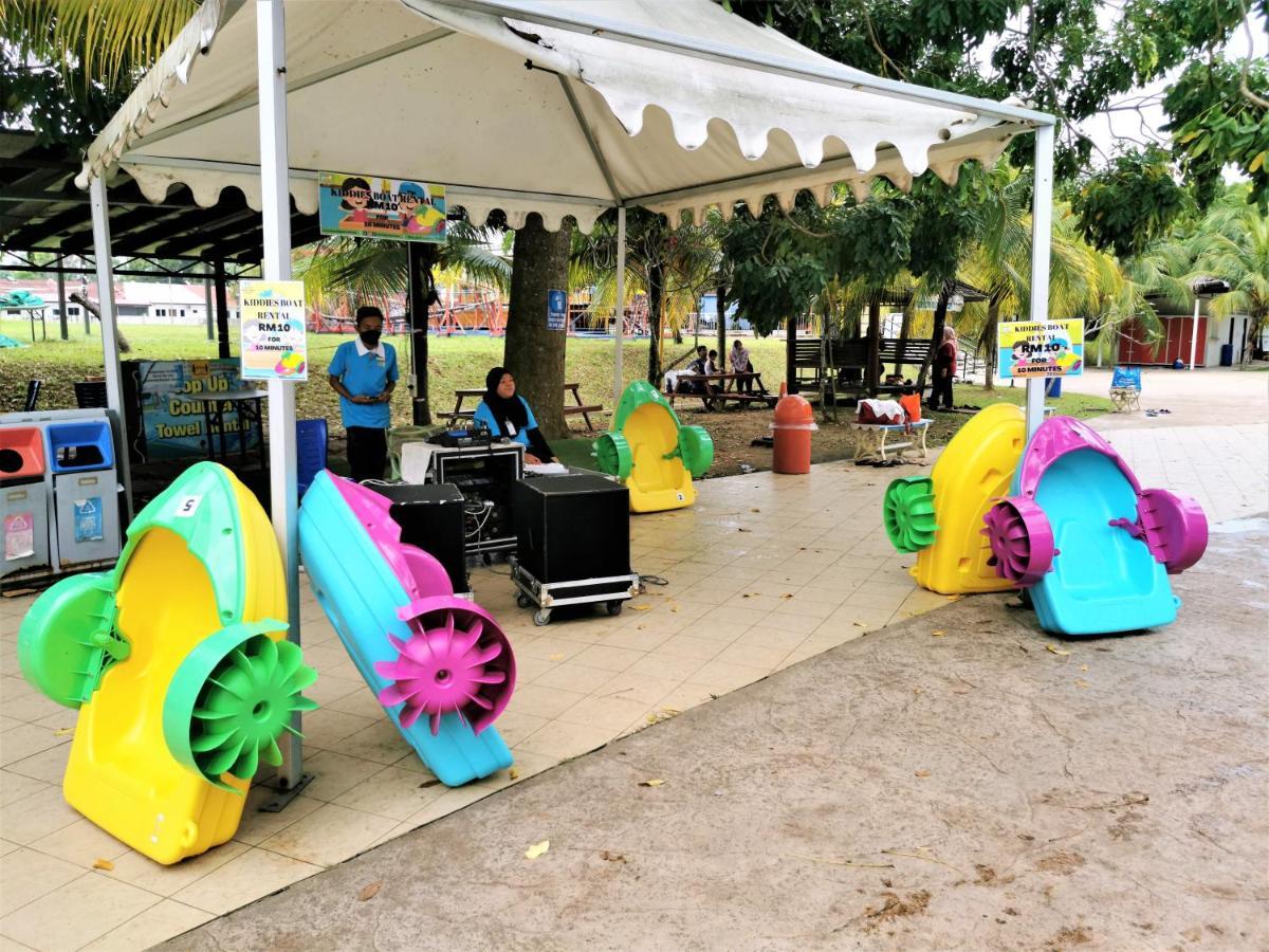 B - Lagoon Water Themepark Suite Melaka Town Екстер'єр фото