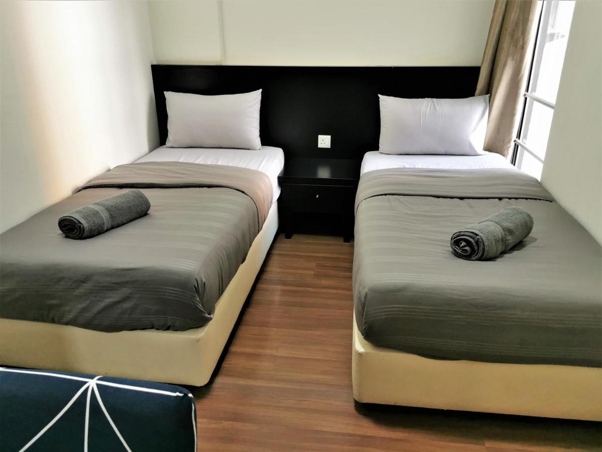B - Lagoon Water Themepark Suite Melaka Town Екстер'єр фото