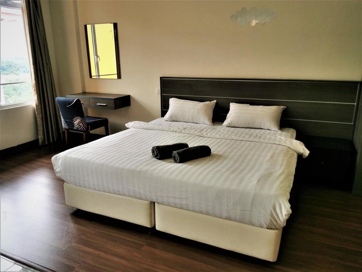 B - Lagoon Water Themepark Suite Melaka Town Екстер'єр фото