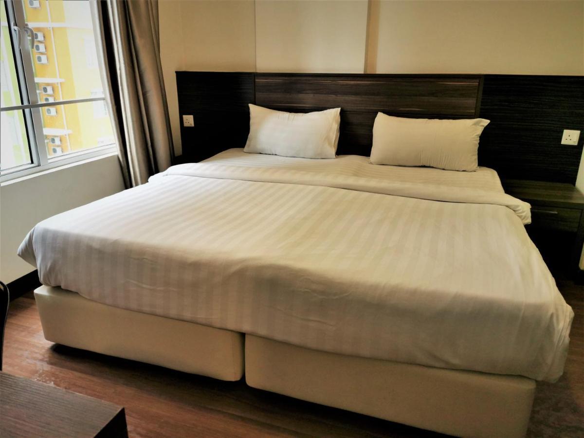 B - Lagoon Water Themepark Suite Melaka Town Екстер'єр фото